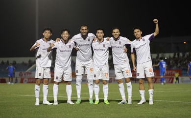 Quả bóng Vàng Tiến Linh góp công giúp Bình Dương trở lại đua vô địch V.League