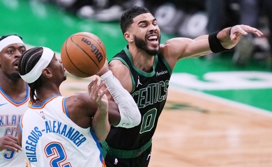 Đánh bại ĐKVĐ Boston trong trận đấu 100 quả 3 điểm, OKC Thunder chốt vé Playoffs thứ hai ở NBA