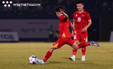 Việt Nam 2-0 Campuchia: Văn Vĩ nhân đôi cách biệt