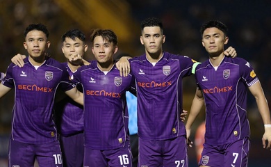Vua phá lưới V.League 2025: Một mình Tiến Linh “khiêu vũ” với các ngoại binh