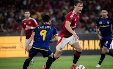 Báo Anh ngả mũ khi Hai Long phô diễn đẳng cấp trước Man United