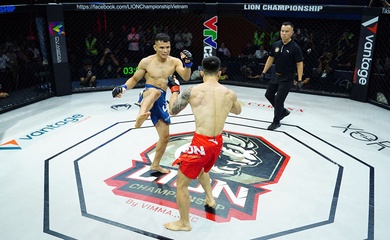 Lê Văn Tuần tung đòn đá cực hiểm hạ gục Phạm Văn Nam giành đai vô địch tại LION Championship 23