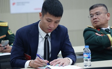 Chuyển nhượng V.League: Bùi Tiến Dũng lựa chọn khác Đức Chiến