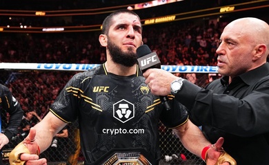 Islam Makhachev tiết lộ cuộc nói chuyện khiến anh bỏ đai vô địch UFC