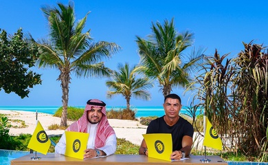 Choáng váng với số tiền Ronaldo kiếm được trong 2 năm khi ở lại Al Nassr