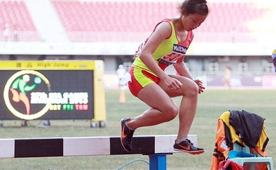 Video ký ức SEA Games: Nguyễn Thị Oanh lần đầu chạy 3000m vượt chướng ngại vật "ngộp thở"