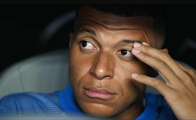 Hé lộ nguyên nhân khiến Kylian Mbappe nhập viện và sụt 6 kg