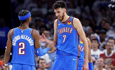 "Đế chế" mới vô địch OKC Thunder tiếp tục vung tiền, giữ chân Chet Holmgren bằng 250 triệu đô la Mỹ