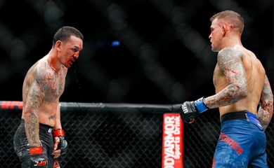 UFC 318: Max Holloway kỳ vọng Dustin Poirier sẽ chơi trò "chỉ tay đôi công" 
