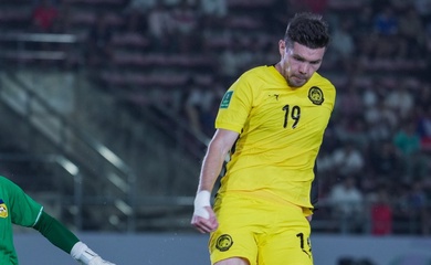 Tiền đạo nhập tịch gốc Colombia vô duyên, Malaysia vẫn thắng dễ Lào