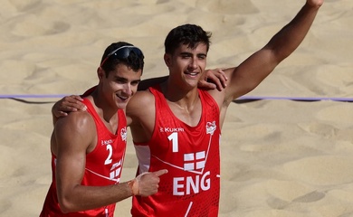 Bộ đôi anh em người Anh lần đầu tiên góp mặt ở giải vô địch thế giới bóng chuyền bãi biển