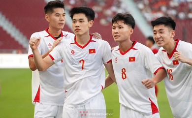 HLV Kim Sang-sik không hài lòng về bàn thua của U22 Việt Nam