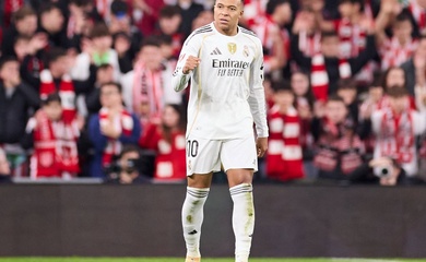 Siêu phẩm giúp Mbappe vượt qua Haaland trong cuộc đua Chiếc giày vàng