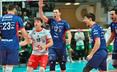 ZAKSA ngược dòng nghẹt thở để vượt qua Ślepsk sau 5 set căng thẳng