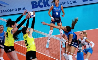 Lokomotiv lội ngược dòng kịch tính, Korabelka bỏ lỡ cơ hội lớn