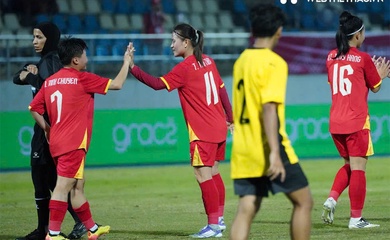 Thái Thị Thảo lập hat-trick, bóng đá nữ Việt Nam hủy diệt Malaysia 7-0 ngày ra quân SEA Games 33