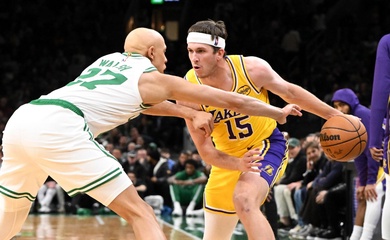 Deandre Ayton "tắt điện" khi thiếu LeBron và Luka, Lakers nhận thất bại trước đại kình địch Celtics