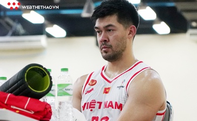 Khoảnh khắc quặn lòng tại SEA Games 33: Tuyển bóng rổ nam Việt Nam ngồi thẫn thờ 10 phút sau khi bị loại