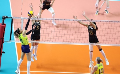 VakifBank vượt ải Fenerbahce sau màn đại chiến 5 set nghẹt thở