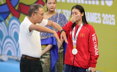 Kình ngư Mỹ Tiên lên tiếng sau khoảnh khắc bật khóc trên bục nhận HCB SEA Games 33
