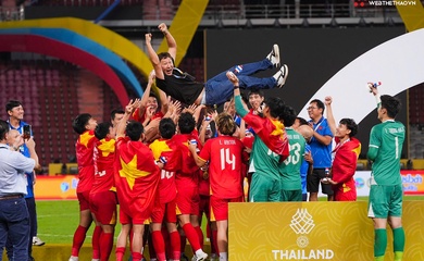 HLV Kim Sang-sik: "Các cầu thủ càng chơi càng thể hiện được sức mình