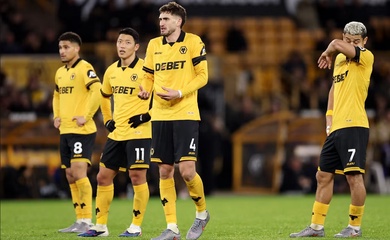 Đội bóng Anh có khởi đầu mùa giải tệ nhất lịch sử, giành ít điểm chưa từng thấy