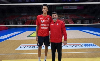 Tuyển thủ người Pháp Daniel Iyegbedeko tập luyện cùng Biancorossi