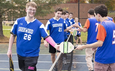 Nghiên cứu chỉ ra yếu tố xã hội của pickleball giúp cải thiện mức năng lượng của sinh viên