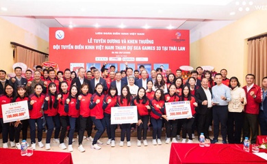 Lễ trao thưởng đội tuyển điền kinh VIệt Nam sau chiến tích huy hoàng tại SEA Games 33