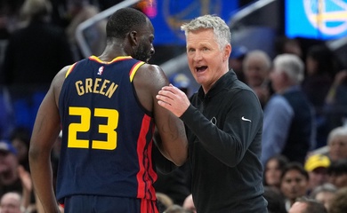 Steve Kerr thừa nhận lỗi trong vụ cãi vã với Draymond Green: "Đó không phải là khoảnh khắc đẹp nhất của tôi"