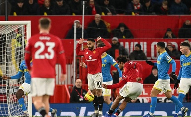 Các CĐV MU tức giận đổ lỗi cho trận hòa Wolves là do một quyết định của Amorim