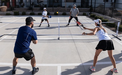 Chiến thuật pickleball hiện đại: Vì sao VĐV chuyên nghiệp có xu hướng rời xa đường kitchen?