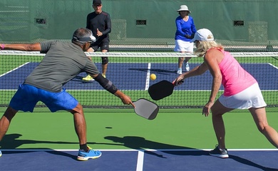 Lựa chọn vị trí khi đánh đôi pickleball