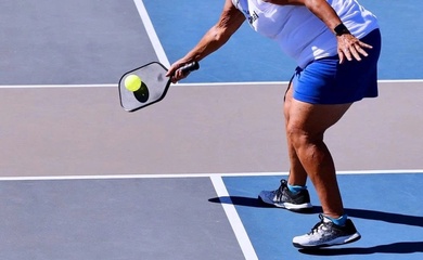 Khoảng cách giữa sân tập và thi đấu: Giải mã bí ẩn kỹ thuật dink trong pickleball