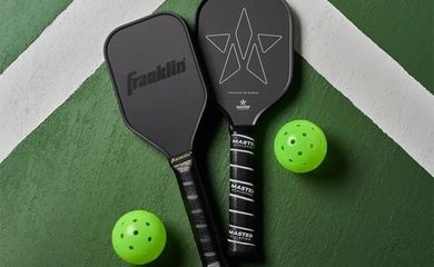 Chọn vợt pickleball theo cân nặng: Yếu tố quan trọng thường bị bỏ qua