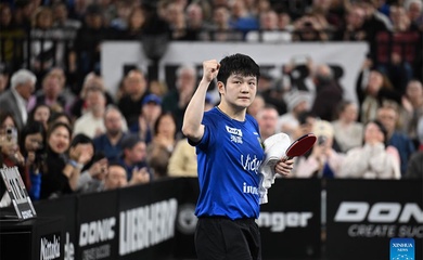 Fan Zhendong tỏa sáng trước 5.200 khán giả, Saarbrücken vô địch giải bóng bàn Đức Liebherr Cup