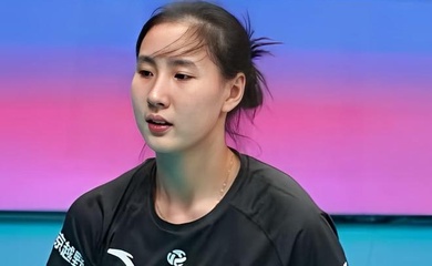 Phụ công 17 tuổi cao 1m95 gây sốt tại Trung Quốc