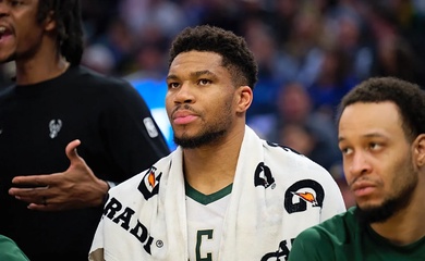 Giannis Antetokounmpo cam kết "1 triệu phần trăm" với Milwaukee Bucks, dập tắt tin đồn ra đi