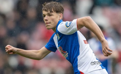 MU tìm cách đánh bại Arsenal trong cuộc đua giành tiền đạo thần đồng Igor Tyjon