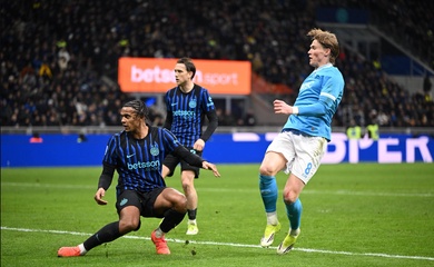 Cựu ngôi sao MU giúp Napoli cản đường Inter Milan trong cuộc đua vô địch