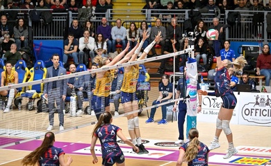 Conegliano vượt ải kịch tính, Vallefoglia nối dài mạch thắng tại Serie A1