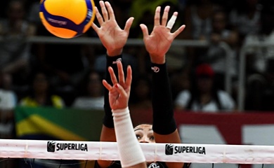 Fluminense chặn đứng chuỗi bất bại của Flamengo trong trận derby siêu kịch tính Brazil