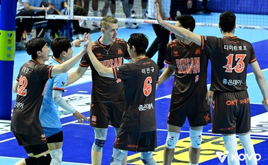 OK Savings Bank ngược dòng ngoạn mục, đẩy Korean Air vào chuỗi bốn trận thua liên tiếp