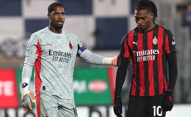 Vụ đá phạt đền tại AC Milan: Leao cầm bóng, nhưng Nkunku lại được lựa chọn