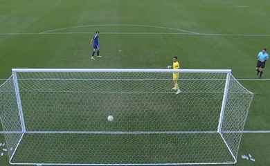 Thủ môn U23 Jordan “gáy” quá sớm và dâng tấm vé vào bán kết cho U23 Nhật Bản