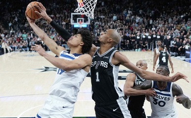 Anthony Edwards ghi 55 điểm vẫn bất lực trước Wembanyama trong màn so tài đỉnh cao NBA