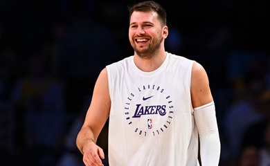  Luka Doncic: Từ cú sốc chuyển nhượng đến thủ lĩnh mới trong phòng thay đồ Lakers 