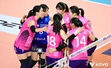 Heungkuk Life toàn thắng sân nhà, leo lên vị trí thứ hai BXH bóng chuyền Hàn Quốc