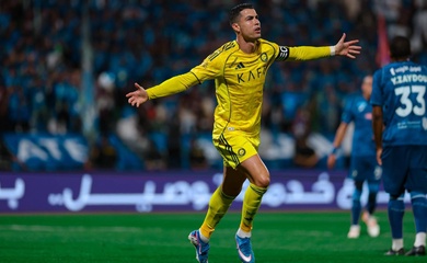 Cristiano Ronaldo như thể chưa từng có "sự cố": ghi bàn trong lần trở lại