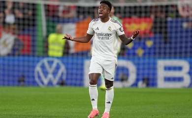 Real Madrid thua sốc ở phút cuối và đứng trước nguy cơ mất ngôi đầu